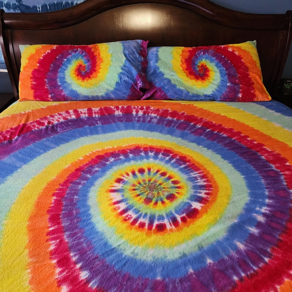 Tie-Dye King Sheet Set